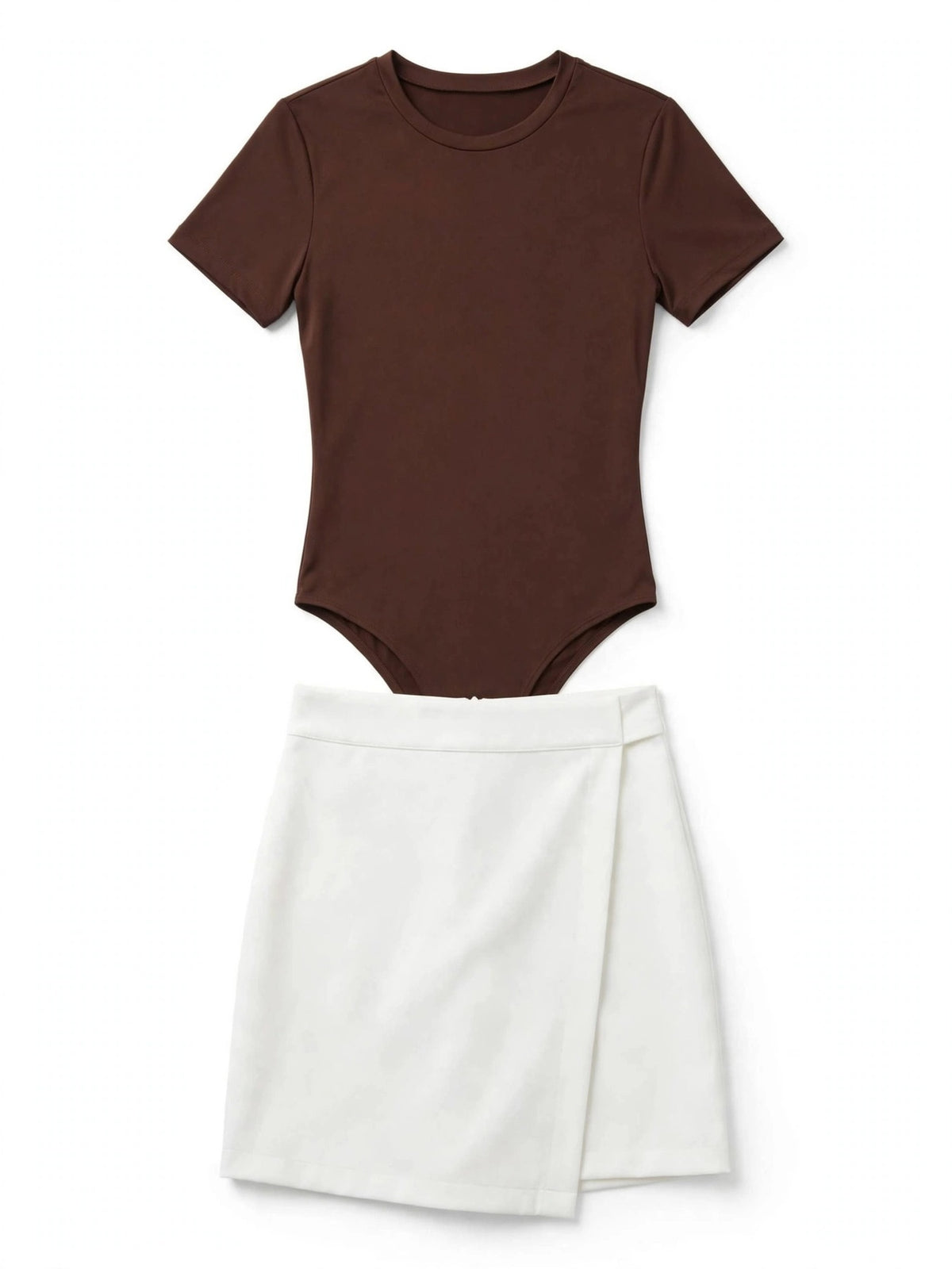 Set de bodysuit con falda wrap