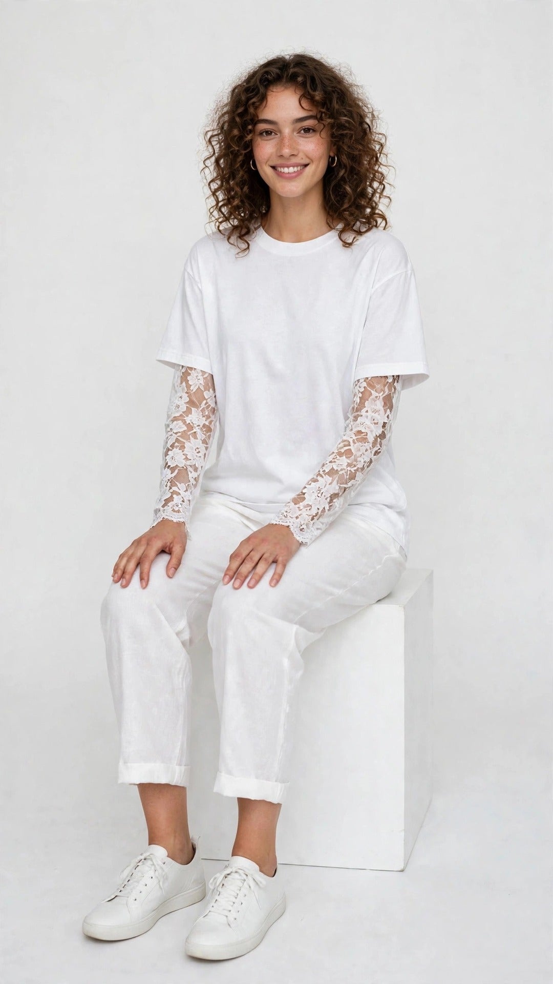 Camiseta Oversize con Mangas de Encaje