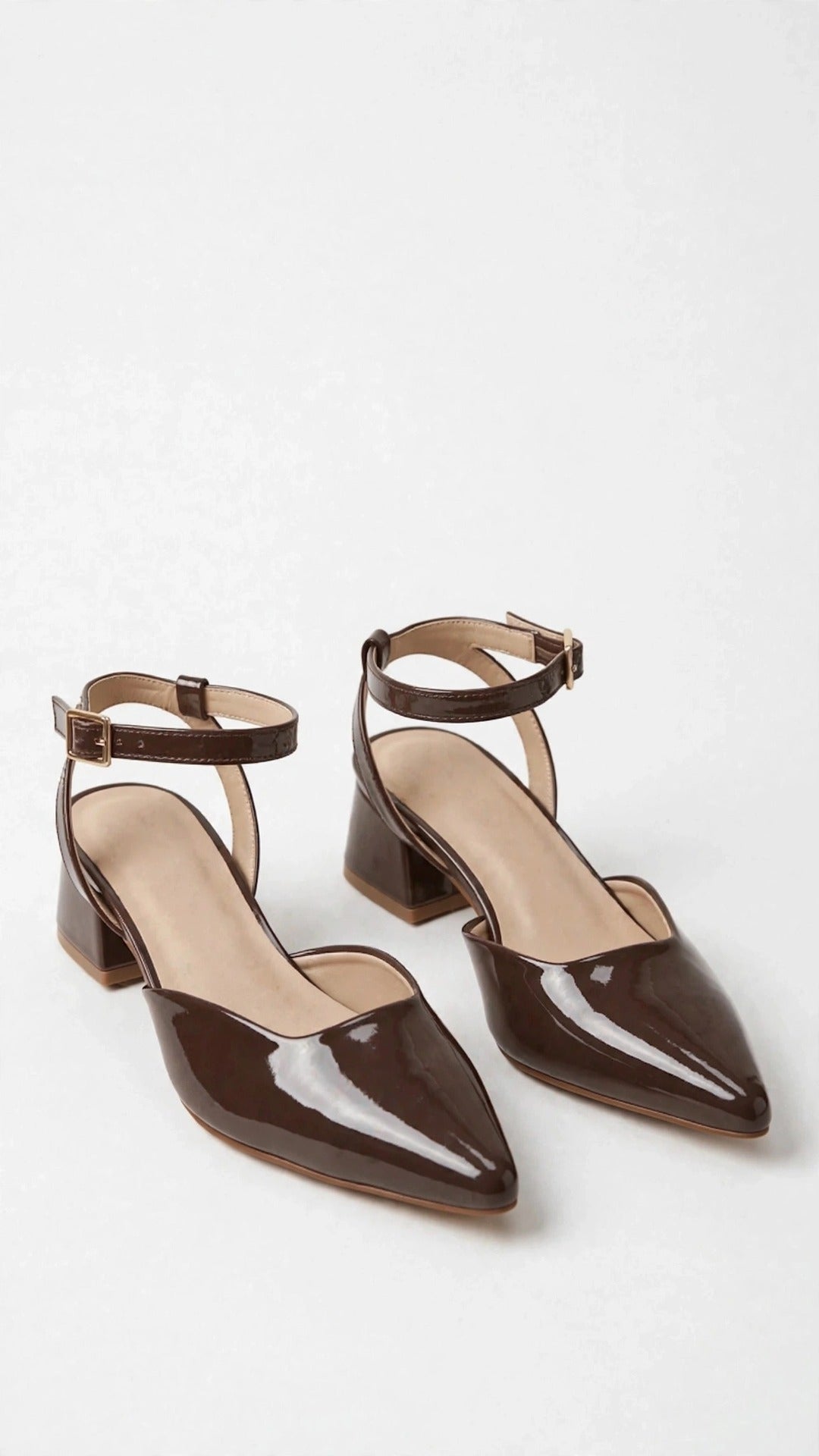 Slingback marrón de charol