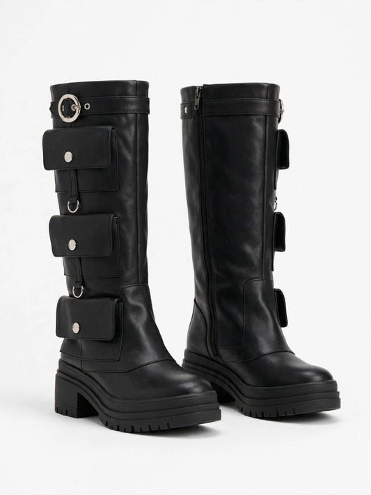 Bota negra utility con bolsillos