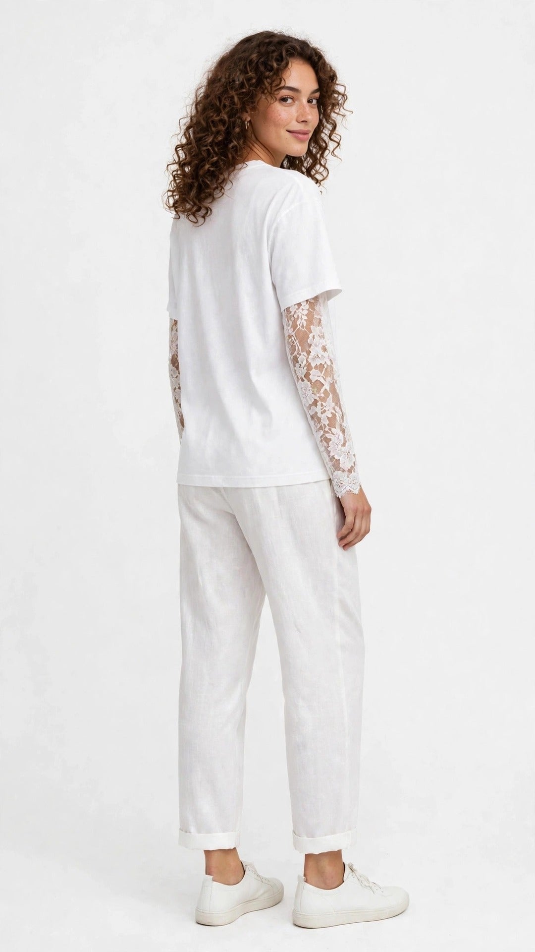 Camiseta Oversize con Mangas de Encaje