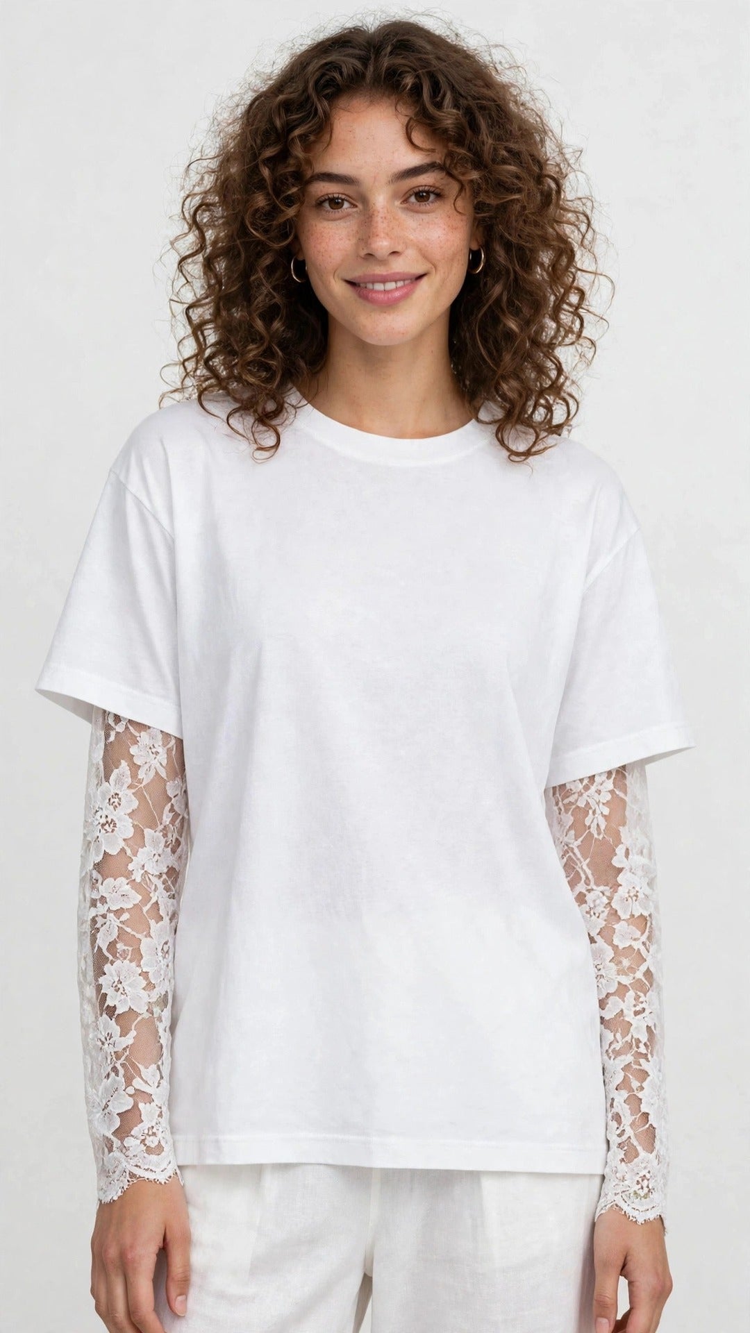 Camiseta Oversize con Mangas de Encaje