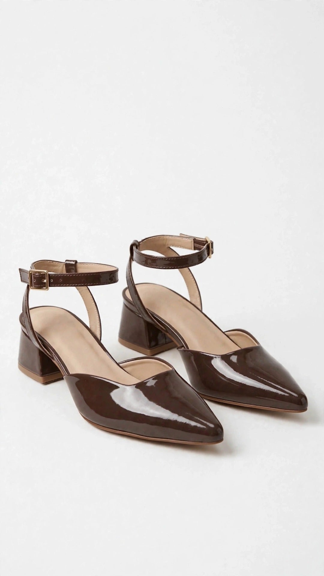 Slingback marrón de charol