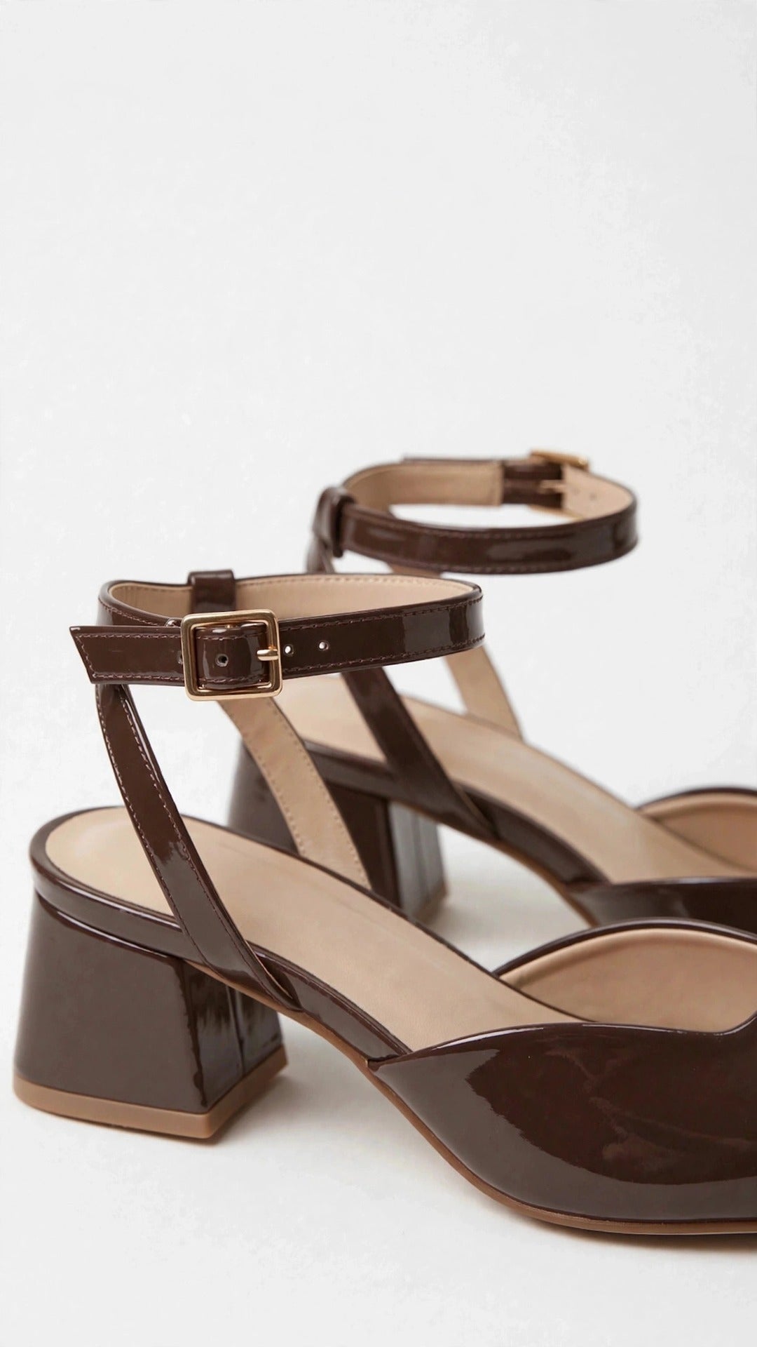 Slingback marrón de charol